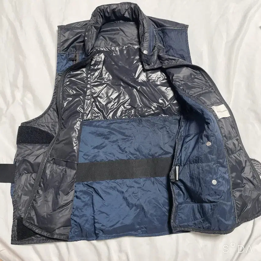[BUNJANG] Balenciaga Utility Padded Vest 44 / 발렌시아가 유틸리티 패딩조끼 베스트 44