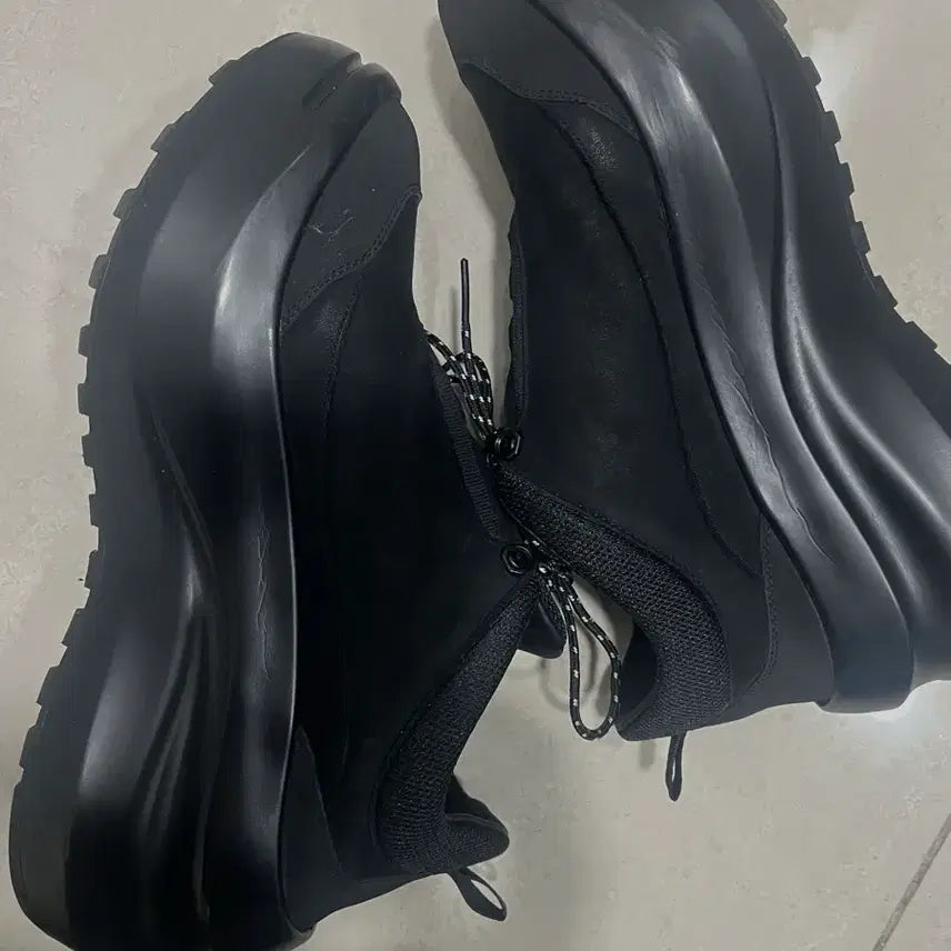 [BUNJANG] Ribbonbit Archivepke Platform Sneakers / 리본빛 아카이브앱크 플랫폼 스니커즈 37(240)