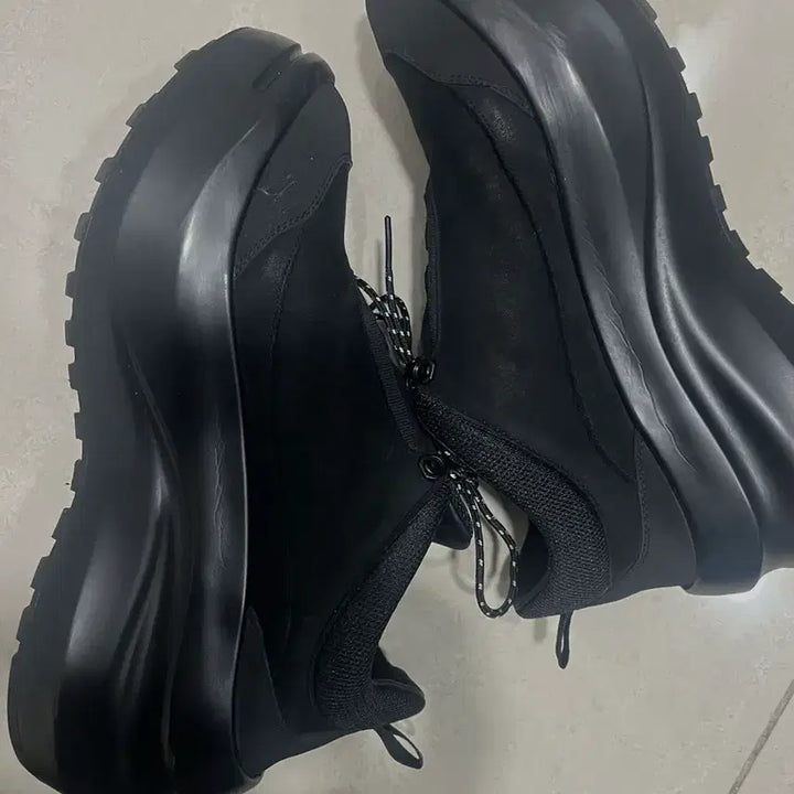 [BUNJANG] Ribbonbit Archivepke Platform Sneakers / 리본빛 아카이브앱크 플랫폼 스니커즈 37(240)