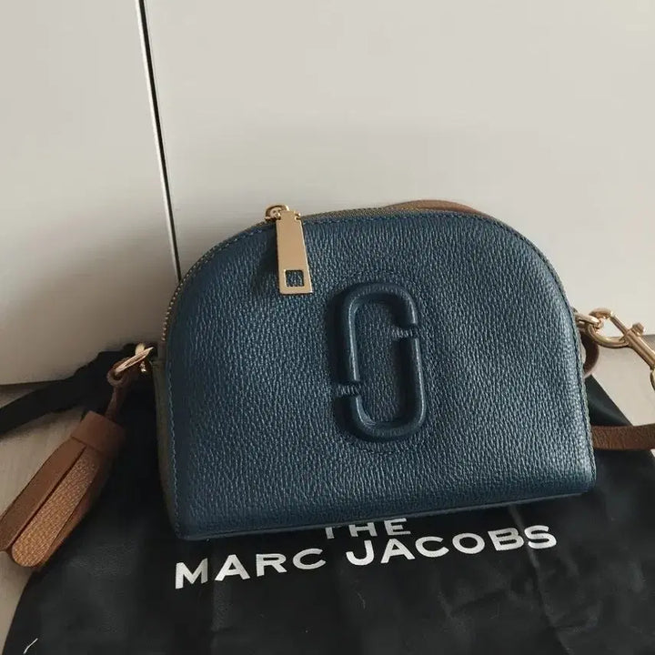 [BUNJANG] Marc Jacobs Half Moon Crossbody Bag - Navy / 마크제이콥스 하프문 크로스백 네이비