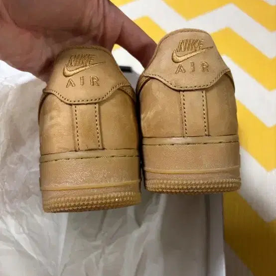 [BUNJANG] Nike x Supreme Air Force 1 'Wheat' Sneakers / [255]나이키x슈프림된장포스