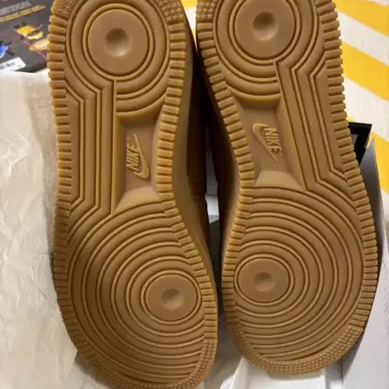 [BUNJANG] Nike x Supreme Air Force 1 'Wheat' Sneakers / [255]나이키x슈프림된장포스