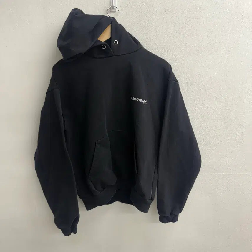 [BUNJANG] Diaspora Small Logo Black Hoodie M / Diaspora 디아스포라 jpn 스몰 로고 블랙 후드티 M