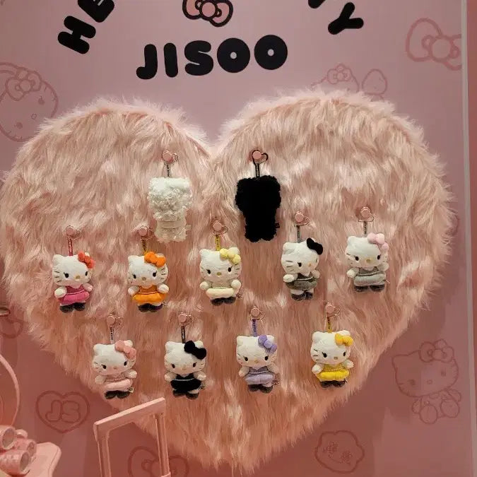 [BUNJANG] Blackpink Jisoo Hello Kitty Keyring Doll / [원가이하]지수 헬로키티 키링인형 블랙핑크 JISOO HELLOKITTY