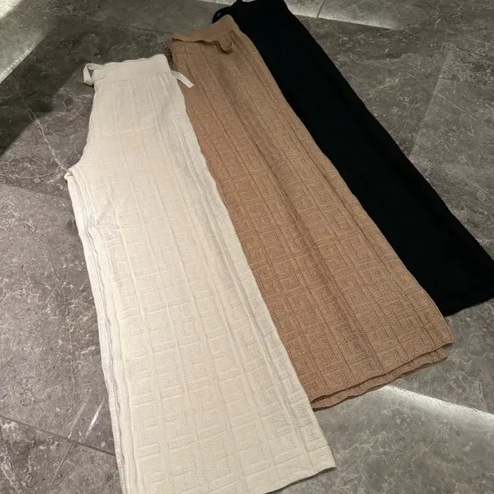 [BUNJANG] Embossed Knit Wide Long Pants / [새상품]엠보 니트 와이드 롱 팬츠 수입의류 밴딩바지