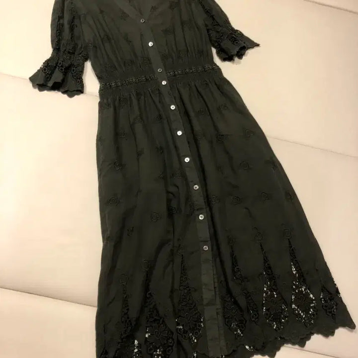 [BUNJANG] Studio Tomboy Lace Embroidered Eyelet Long Dress Robe Jacket / 스튜디오톰보이 20년 레이스 자수 반팔 아일렛 펀칭 롱 원피스 로브 자켓