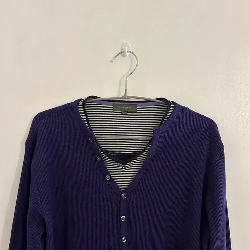 [SOLD OUT] 락시크 스트라이프 슬림핏 긴팔 티셔츠