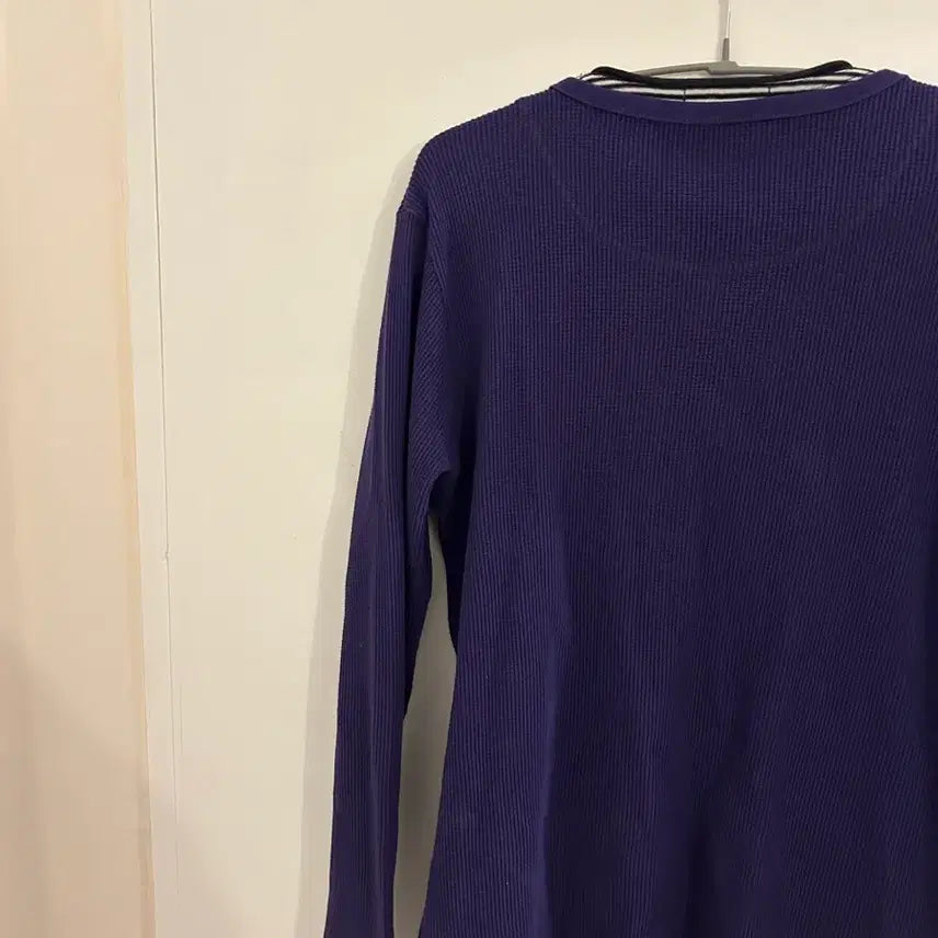 [SOLD OUT] 락시크 스트라이프 슬림핏 긴팔 티셔츠