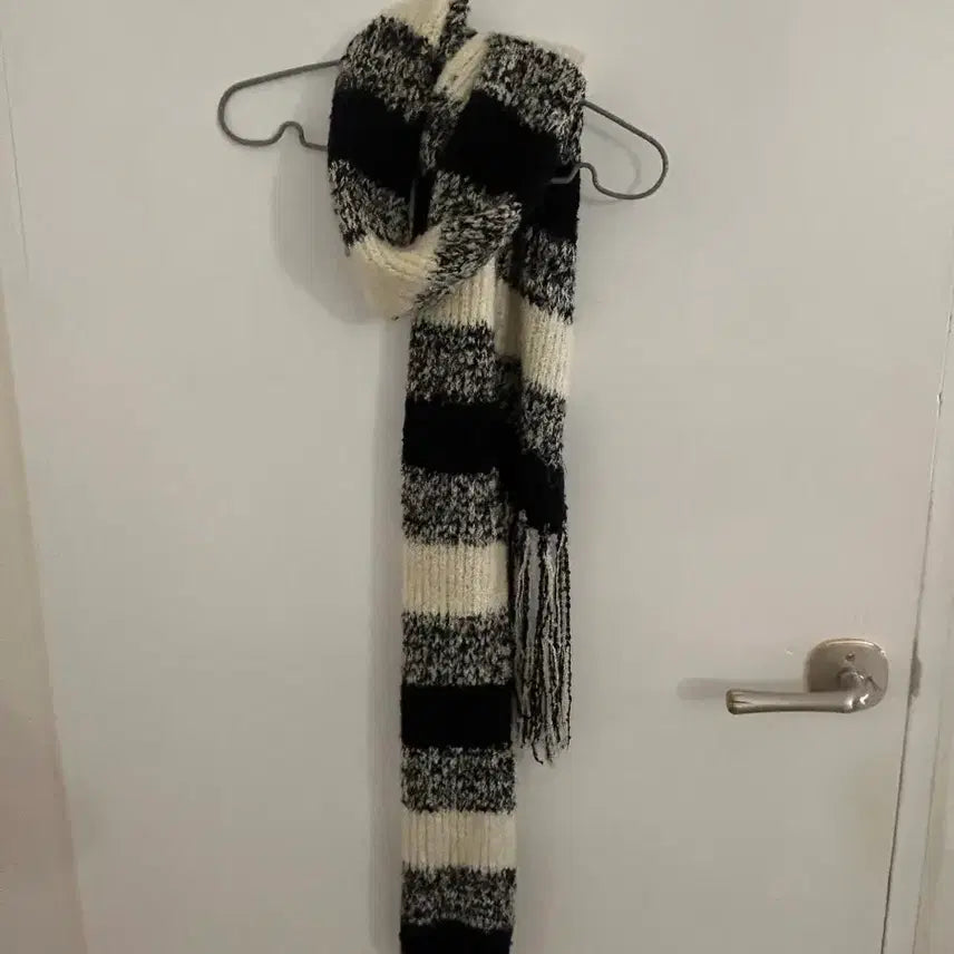 [BUNJANG] Punk Stripe Gyaru Knit Scarf / 펑크 스트라이프 갸루 니트 목도리