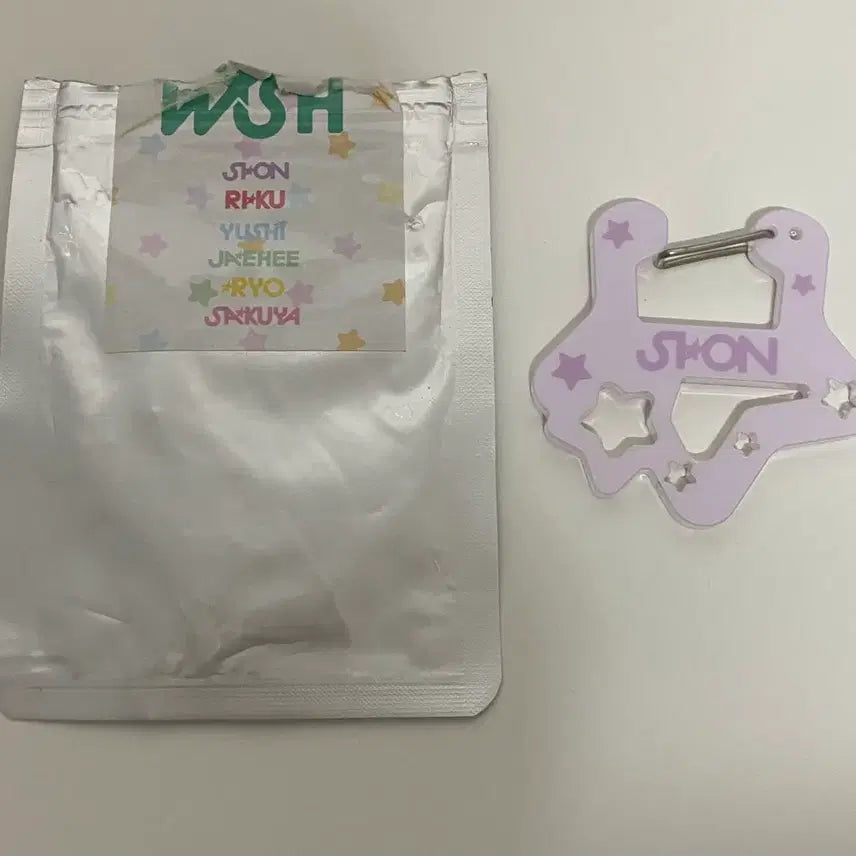 [BUNJANG] NCT WISH Sion Carabiner / Nctwish 엔시티위시 팝팝 엠디 시온 카라비너