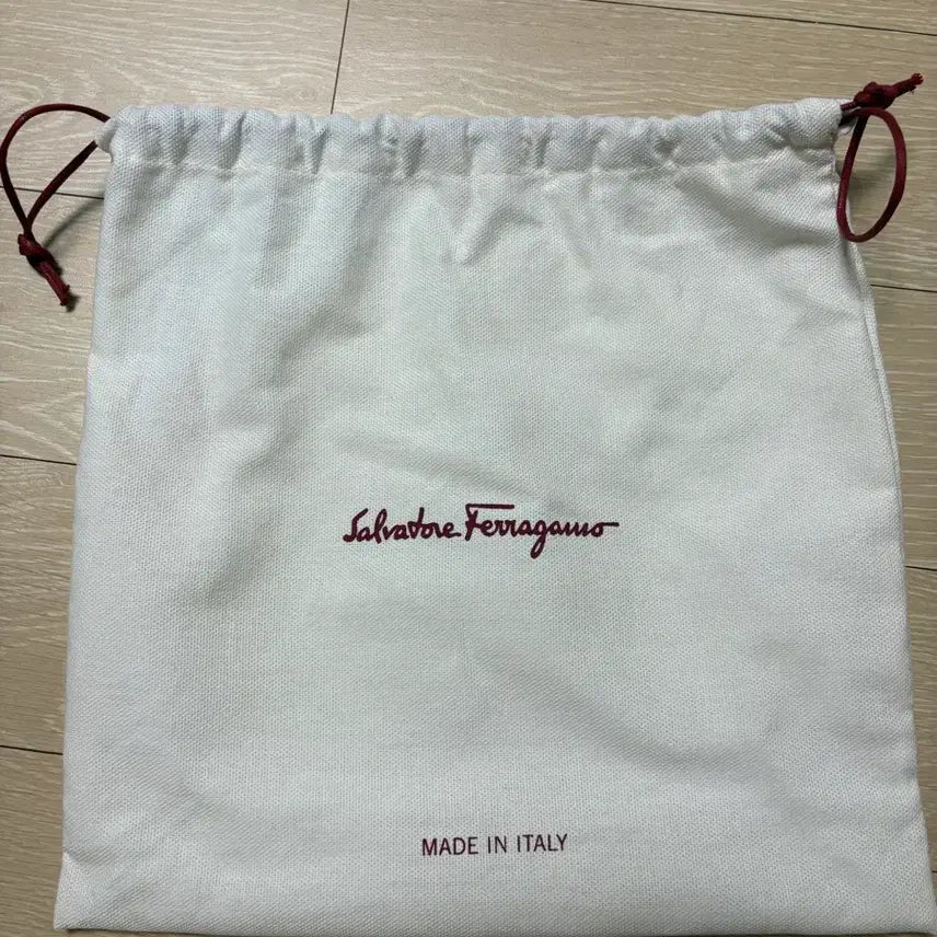 [BUNJANG] Ferragamo Tote Bag / 페라가모 토트백 새제품