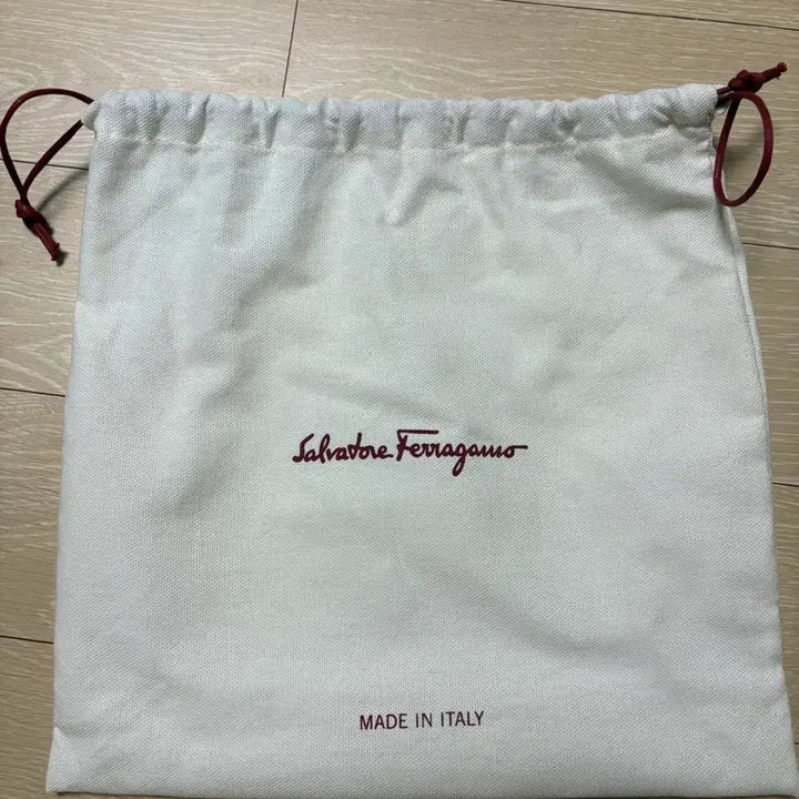 [BUNJANG] Ferragamo Tote Bag / 페라가모 토트백 새제품