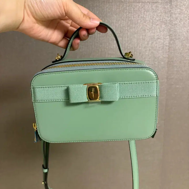 [BUNJANG] Ferragamo Tote Bag / 페라가모 토트백 새제품
