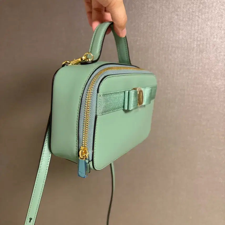[BUNJANG] Ferragamo Tote Bag / 페라가모 토트백 새제품