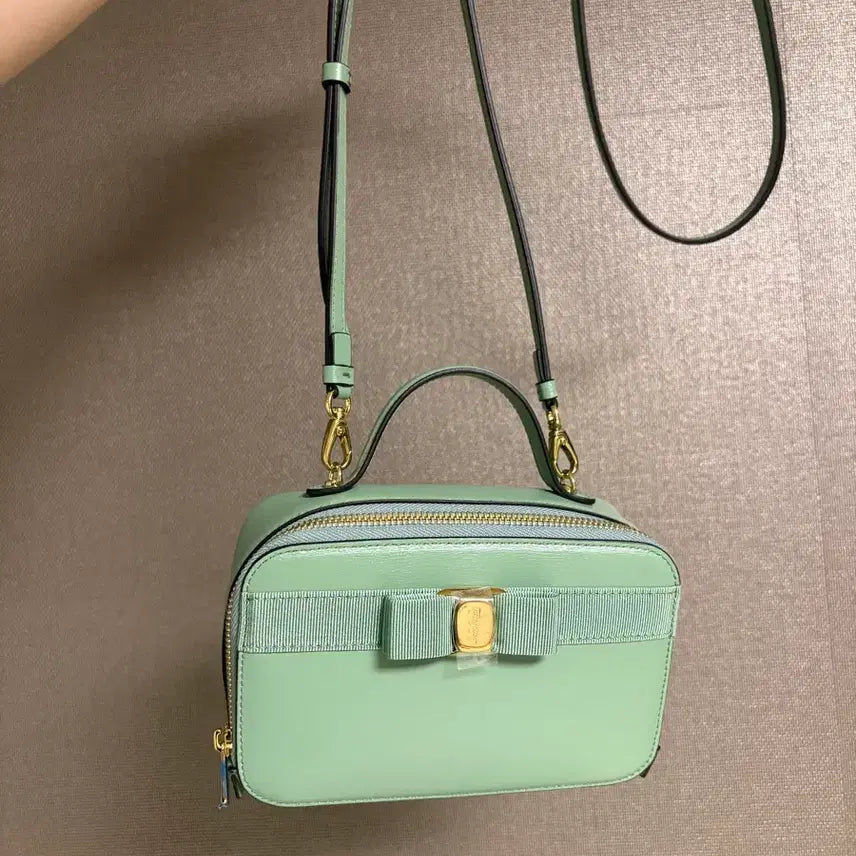 [BUNJANG] Ferragamo Tote Bag / 페라가모 토트백 새제품
