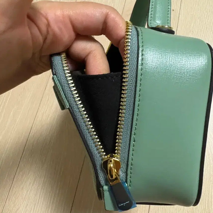 [BUNJANG] Ferragamo Tote Bag / 페라가모 토트백 새제품