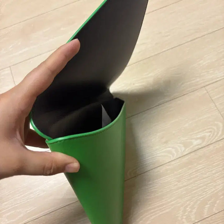 [BUNJANG] Bottega Veneta Triangle Pouch / 보테가베네타 삼각 파우치 세제품