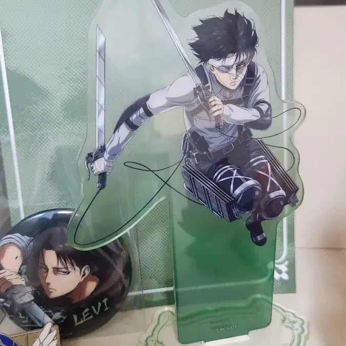 [BUNJANG] Attack on Titan Levi Acrylic / 진격거 리바이 아크릴