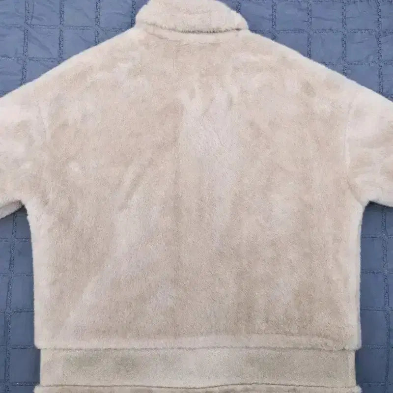 [BUNJANG] Ivory Moustache Jacket / 아이보리 무스탕 자켓