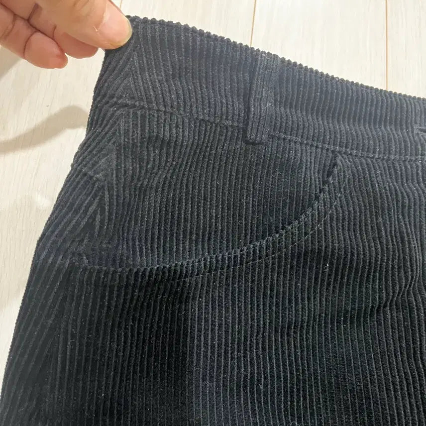 [BUNJANG] Studio Tomboy Black Golden Skirt / 스튜디오톰보이 블랙골덴 스커트