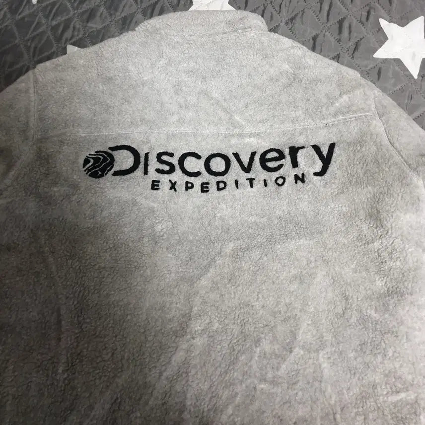 [BUNJANG] Discovery Duck Down Reversible Fleece Padded Jacket (Light Gray, Size 100) / 디스커버리 덕다운 리버시블 후리스 패딩 라이트그레이 (100)