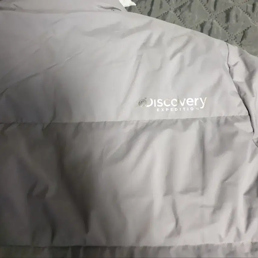 [BUNJANG] Discovery Duck Down Reversible Fleece Padded Jacket (Light Gray, Size 100) / 디스커버리 덕다운 리버시블 후리스 패딩 라이트그레이 (100)