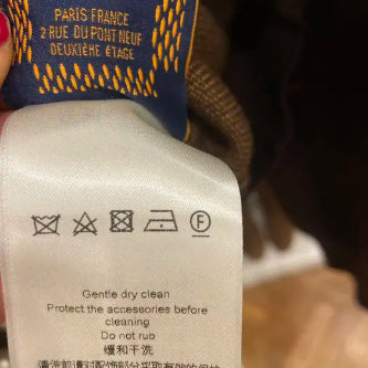 [BUNJANG] Louis Vuitton Pharrell Embroidered Cardigan Jacket / (XL) 루이비통 퍼렐 자수 가디건 패딩 자켓 블루종 코트 니트 후드