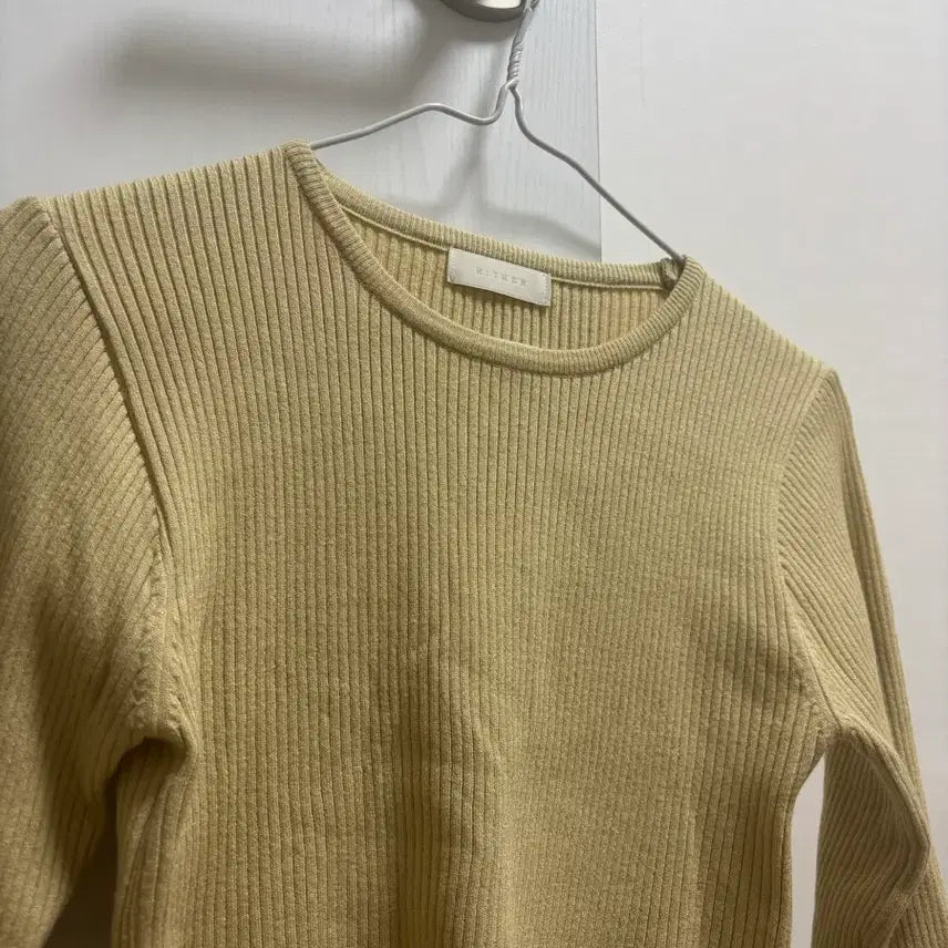 [BUNJANG] Olive Semi-Crop Round Neck Knit Top / 골지 세미 크롭 라운드넥 니트 프리사이즈 올리브