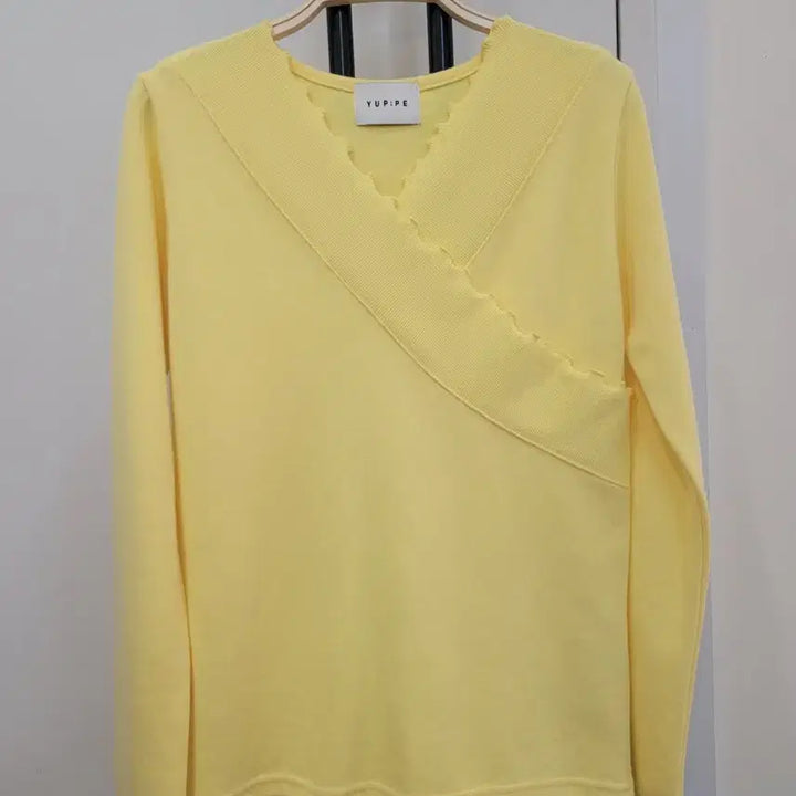 [BUNJANG] YUPPE Shirred Cross T-Shirt / 엽페 YUPPE 셔링 크로스 티셔츠 55~66