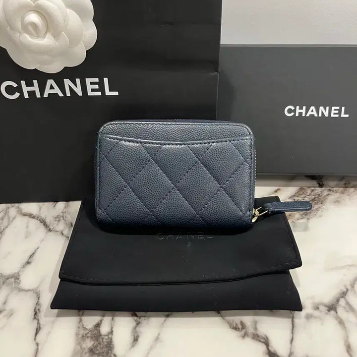 [BUNJANG] Chanel Caviar Card Wallet Navy Gold Hardware / [정품인증O]샤넬 지퍼돌이 캐비어 카드지갑 네이비 금장(31번대)