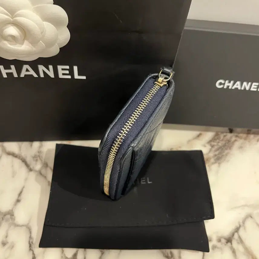 [BUNJANG] Chanel Caviar Card Wallet Navy Gold Hardware / [정품인증O]샤넬 지퍼돌이 캐비어 카드지갑 네이비 금장(31번대)