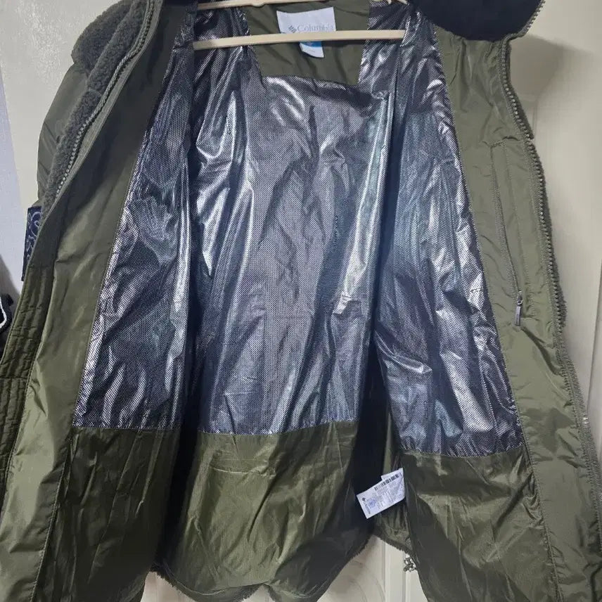 [BUNJANG] Columbia XXL Olive Padded Jacket / 컬럼비아 패딩입니다- 사이즈는 XXL입니다- 색상은 올리브색입니다