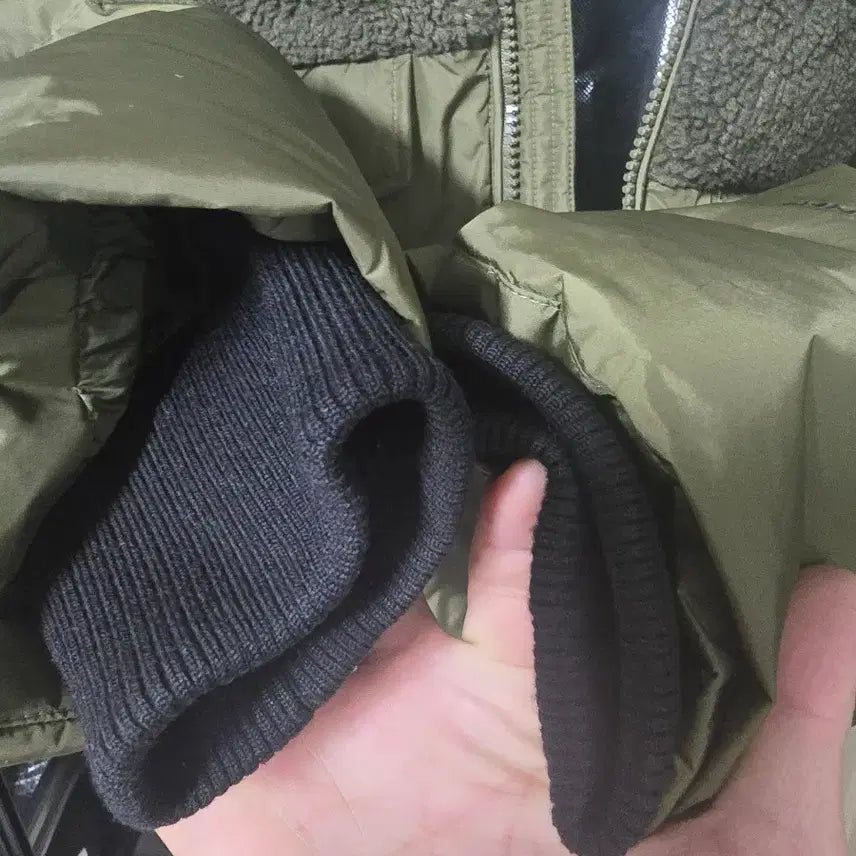 [BUNJANG] Columbia XXL Olive Padded Jacket / 컬럼비아 패딩입니다- 사이즈는 XXL입니다- 색상은 올리브색입니다