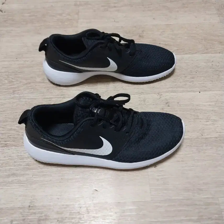 [BUNJANG] Nike Sneakers / 나이키/270) 운동화