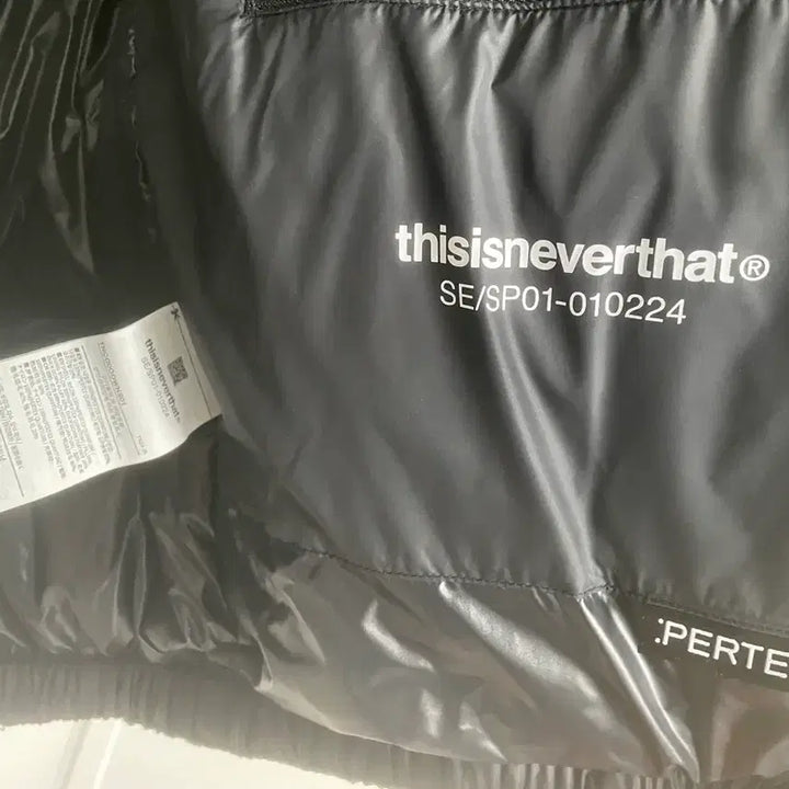 [BUNJANG] thisisneverthat Down Padded Jacket L Size / 디스이즈네버댓 오리털패딩 L사이즈 새제품