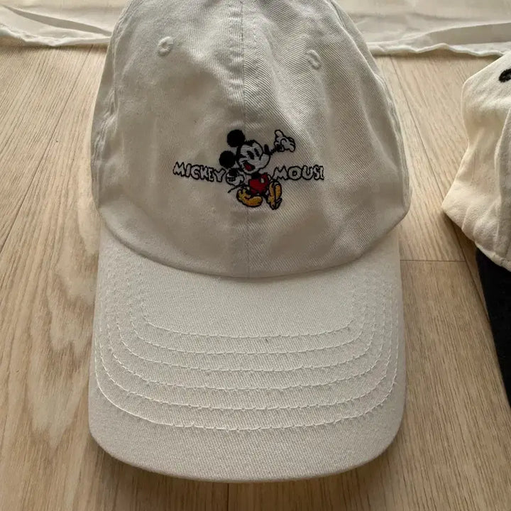 [BUNJANG] Mickey Mouse Vintage Ball Cap / 미키마우스 볼캡