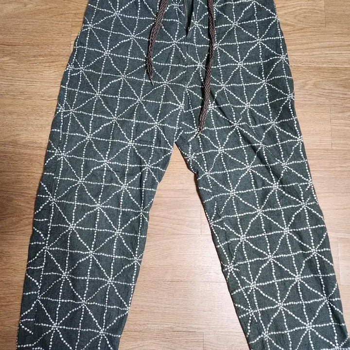 [BUNJANG] Capital Pants Size 1 / 캐피탈 바지 사이즈1