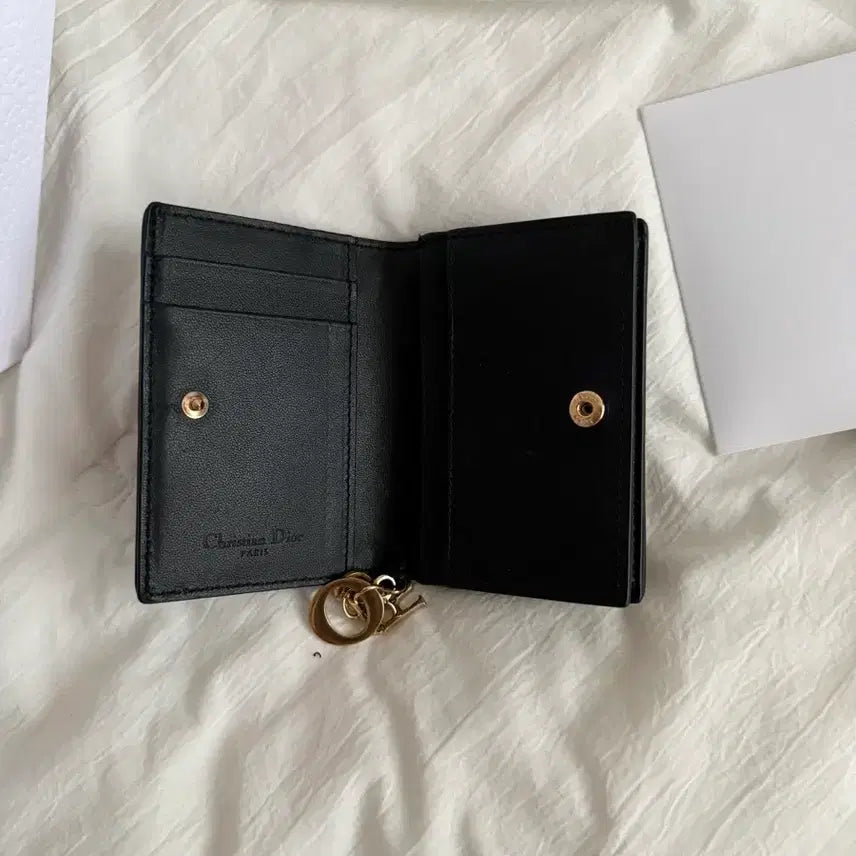 [BUNJANG] Dior Lady Dior Card Holder / 디올 레이디 플랩 카드 홀더 까나쥬 램스킨 블랙