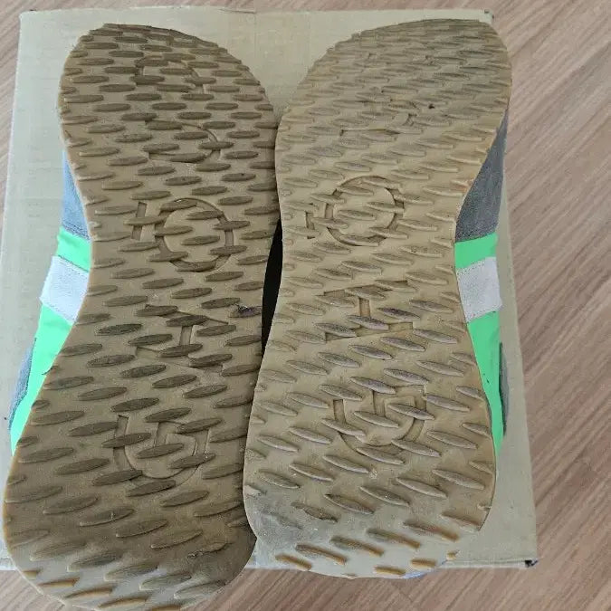 [BUNJANG] Ghoud Rush Sneakers - Neon Green - Men&