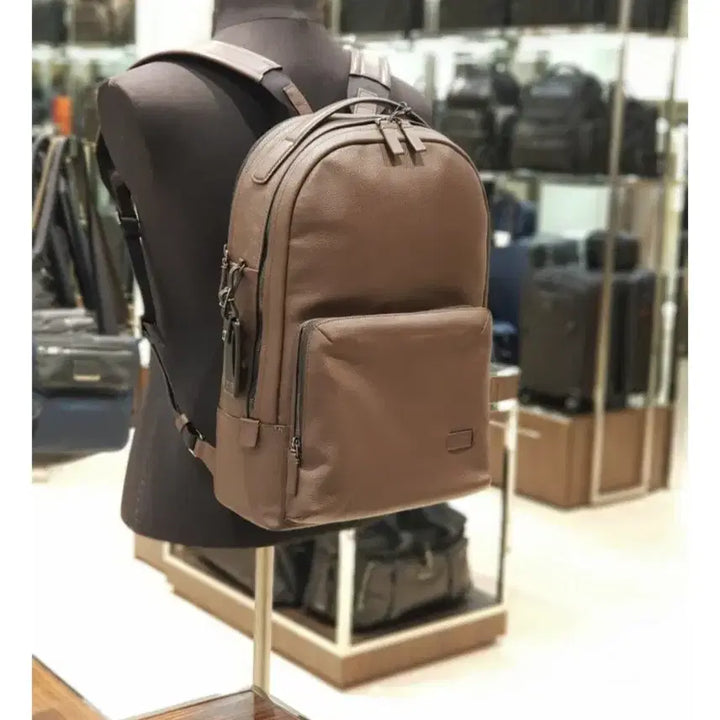 [SOLD OUT] 투미 해리슨 웹스터 가죽 백팩 브라운 63023BP