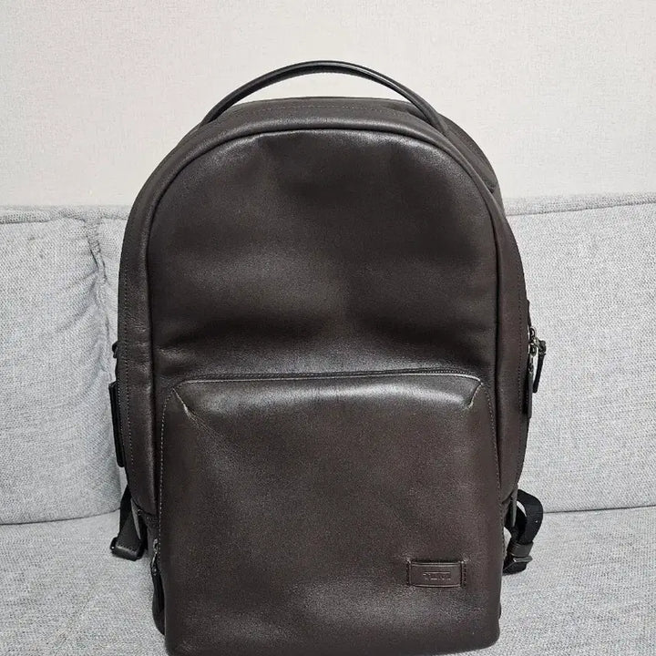 [SOLD OUT] 투미 해리슨 웹스터 가죽 백팩 브라운 63023BP