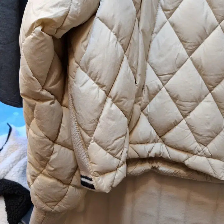 [BUNJANG] Takeo Kikuchi Diamond Quilted Jumper / take 테이크 다이아 퀼팅 점퍼