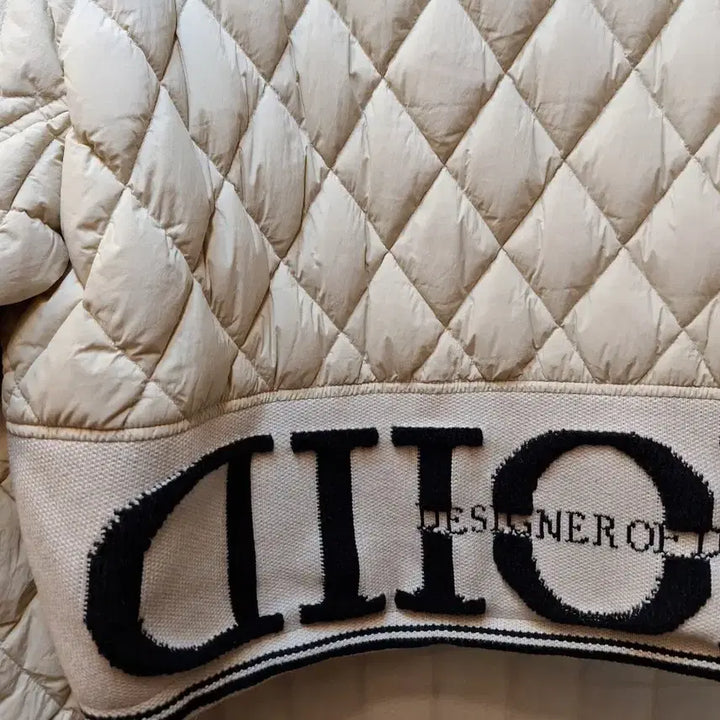 [BUNJANG] Takeo Kikuchi Diamond Quilted Jumper / take 테이크 다이아 퀼팅 점퍼