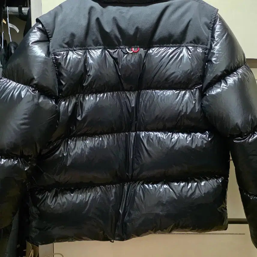 [BUNJANG] Moncler Padded Vest Size 5 / 몽클레어 패딩 (조끼로도 가능) 5사이즈