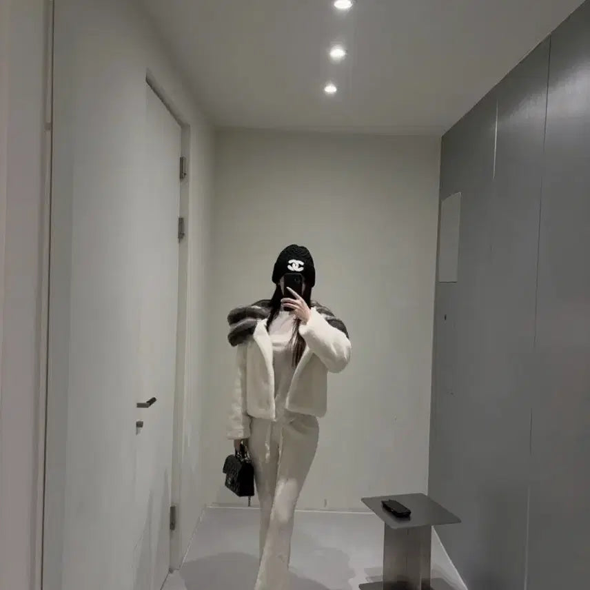 [BUNJANG] Rosé de You Chinchilla Fur Jacket / 로제드유 친칠라 퍼 자켓