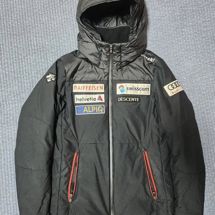 [BUNJANG] Descente Audi Swiss Team Down Short Padded Jacket / 데상트 아우디 스위스팀  오리털 숏패딩90-95사이즈 팔아요