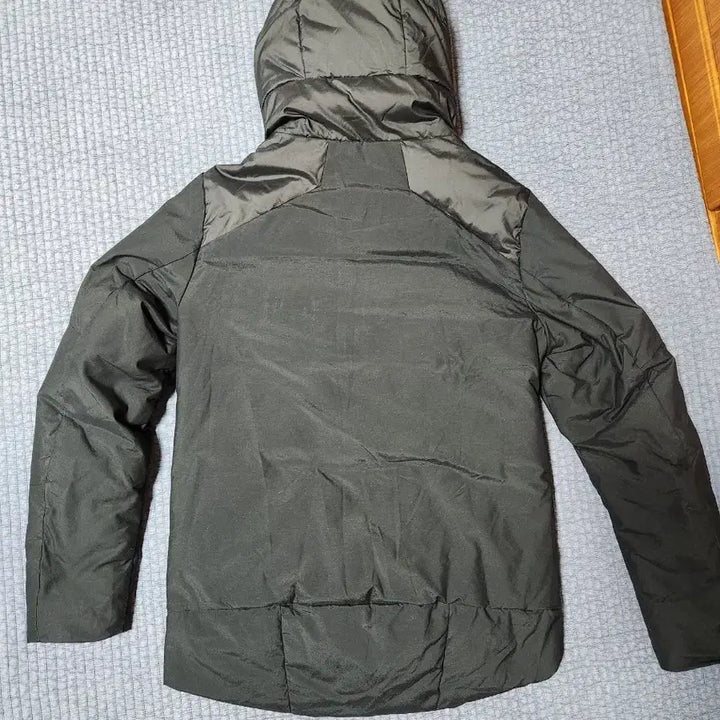 [BUNJANG] Descente Audi Swiss Team Down Short Padded Jacket / 데상트 아우디 스위스팀  오리털 숏패딩90-95사이즈 팔아요