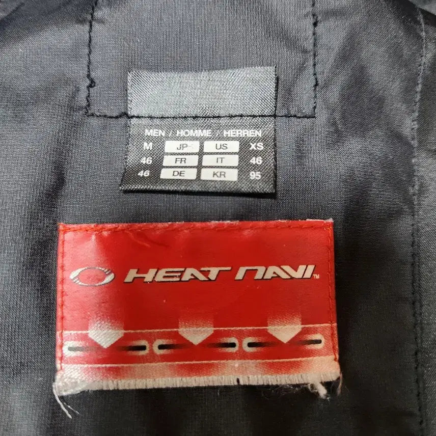 [BUNJANG] Descente Audi Swiss Team Down Short Padded Jacket / 데상트 아우디 스위스팀  오리털 숏패딩90-95사이즈 팔아요