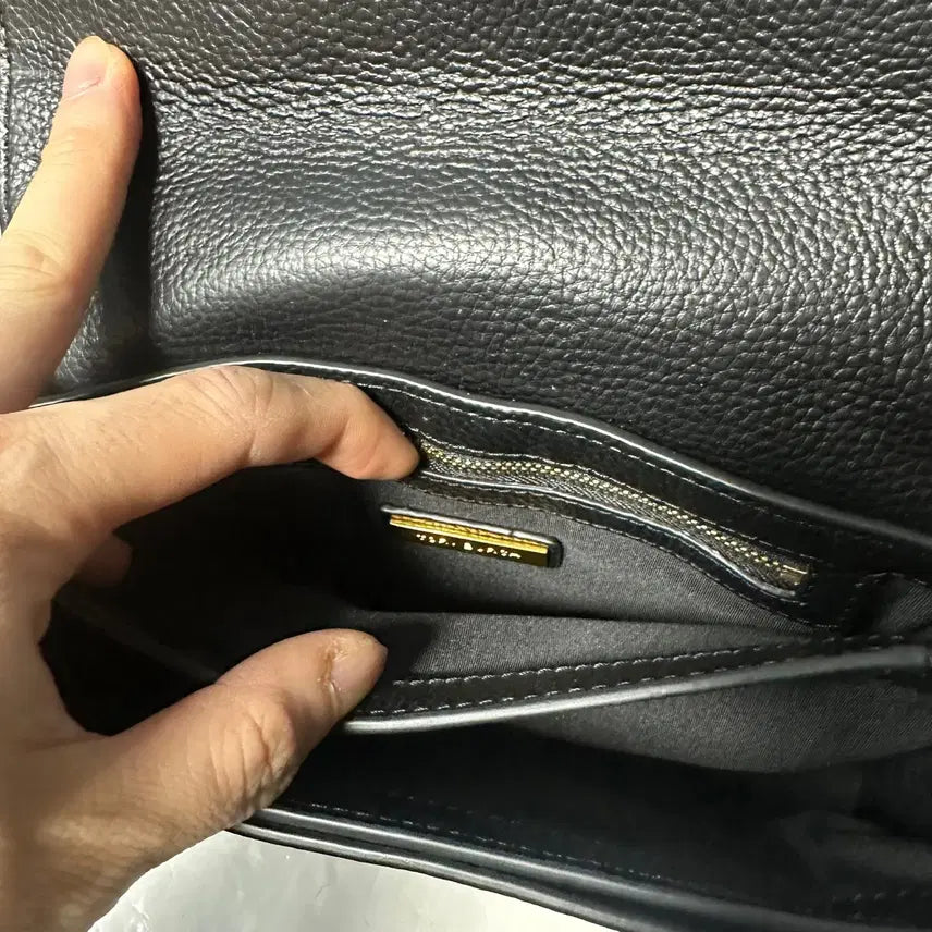 [BUNJANG] Tory Burch Logo Black Leather Chain Crossbody Bag / 토리버치 로고 블랙 가죽 체인 크로스백 가방