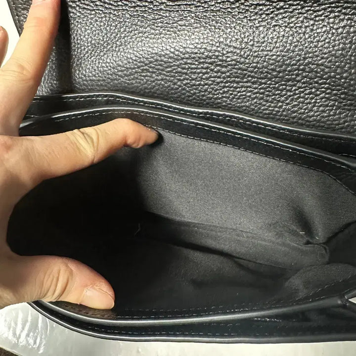 [BUNJANG] Tory Burch Logo Black Leather Chain Crossbody Bag / 토리버치 로고 블랙 가죽 체인 크로스백 가방